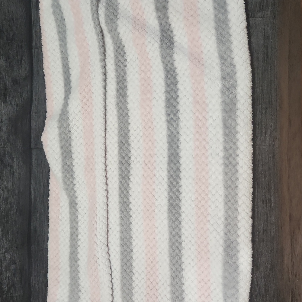 Hudson Baby soft blanket - Picture 5 of 17